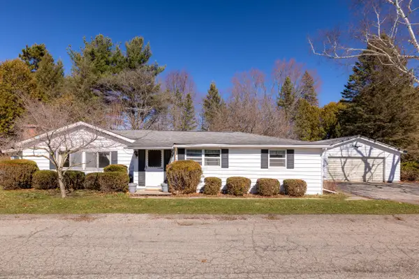 510 W Mechanic Street, Stockbridge, MI 49285