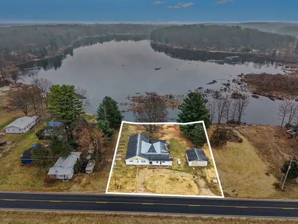 11131 County Road 215, Grand Junction, MI 49056