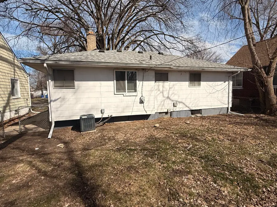 8134 Hudson Avenue, Warren, MI 48089 - #2