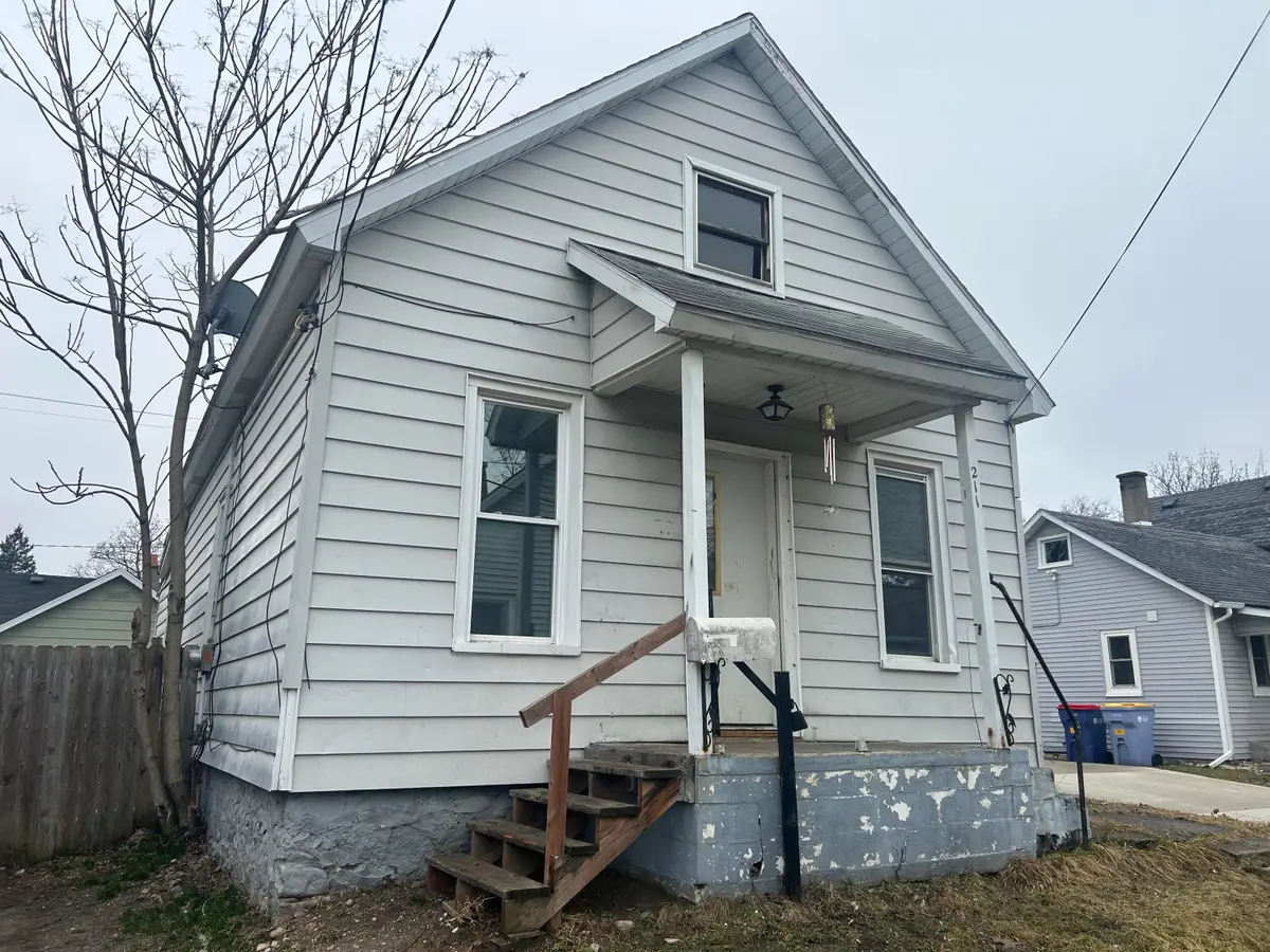 211 Mardell Place Sw, Grand Rapids, MI 49504 - #1