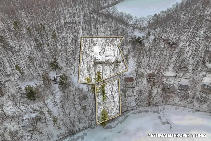 3671 Wildwood Court, Hillsdale, MI 49242 - #2