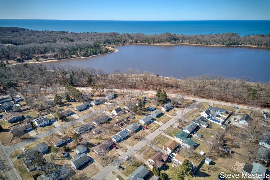 2250 Columbus Avenue, Norton Shores, MI 49441 - #3