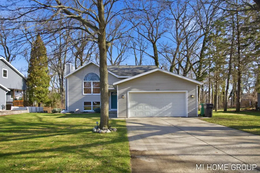 641 Pineview Drive, Holland, MI 49424 - #2