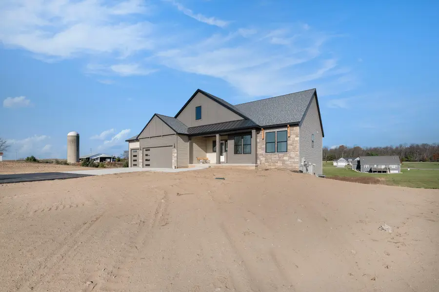 5631 Pioneer Pass Se #15, Caledonia, MI 49316 - #3