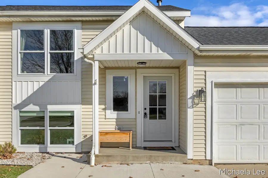 429 Plum Street, Wayland, MI 49348 - #2