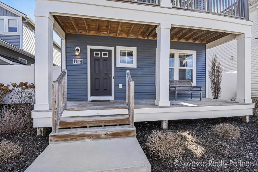 7952 Greendale Drive Se, Byron Center, MI 49315 - #2
