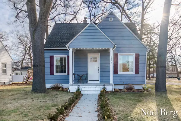 3474 Mccracken Street, Norton Shores, MI 49441