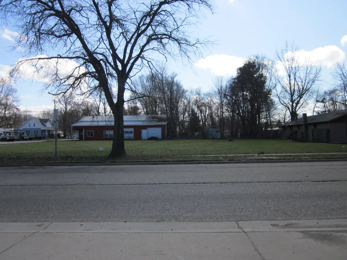 524 E Main Street, Hartford, MI 49057 - #1