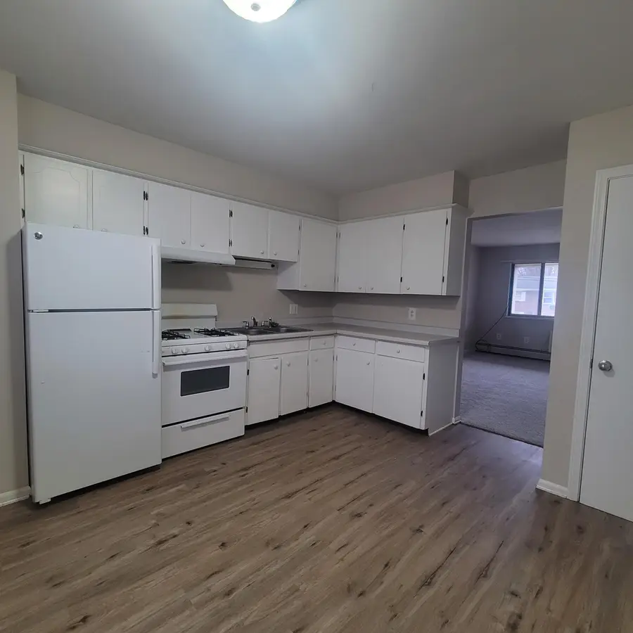 3027 Taft Avenue Sw, Wyoming, MI 49519 - #2