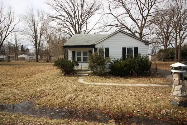 14462 Pine Street, Taylor, MI 48180