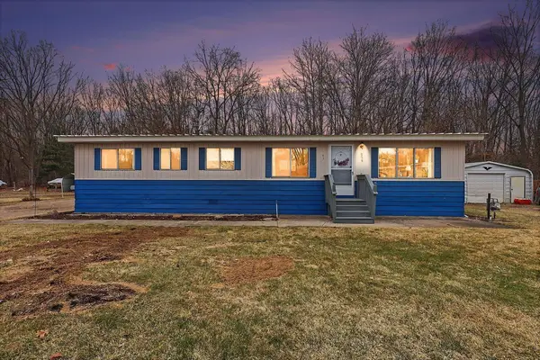 859 E Old Pine Trail #63, Newaygo, MI 49337