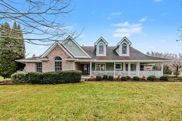 9055 Yorkshire Drive, Saline, MI 48176