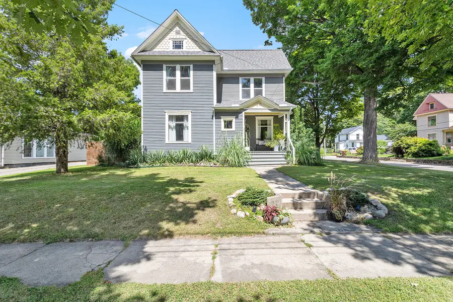 619 E Michigan Avenue, Marshall, MI 49068 - #2