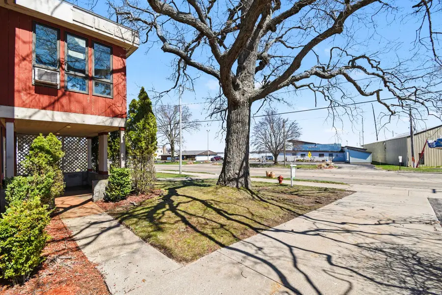 3135 Lakeshore Drive, Muskegon, MI 49441 - #3
