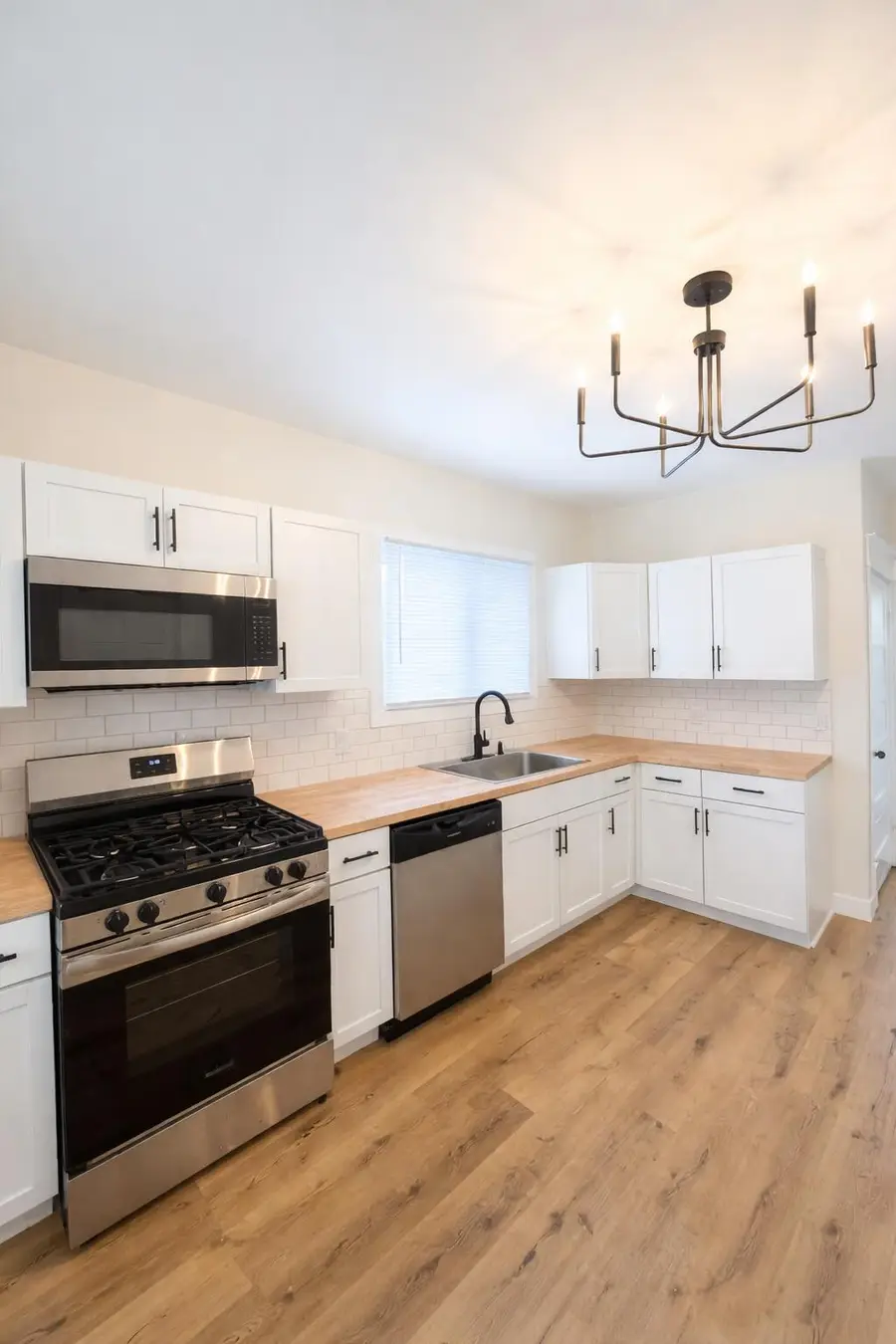 12 E 19th Street, Holland, MI 49423 - #2