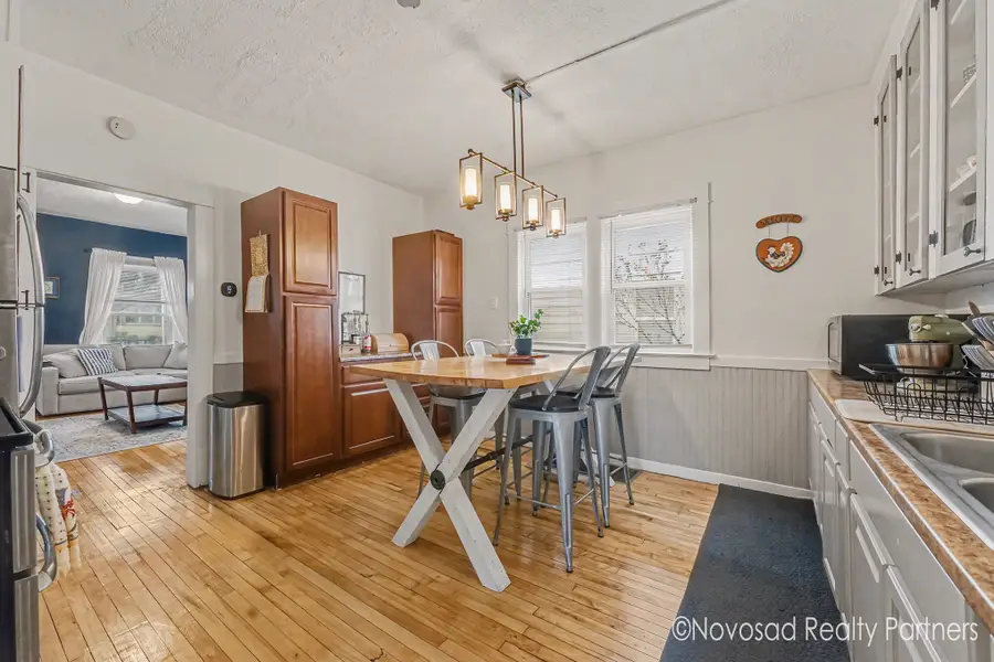 725 Crescent Street Ne, Grand Rapids, MI 49503 - #2