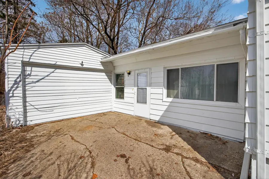 630 Saint Clair Avenue, Jackson, MI 49202 - #2