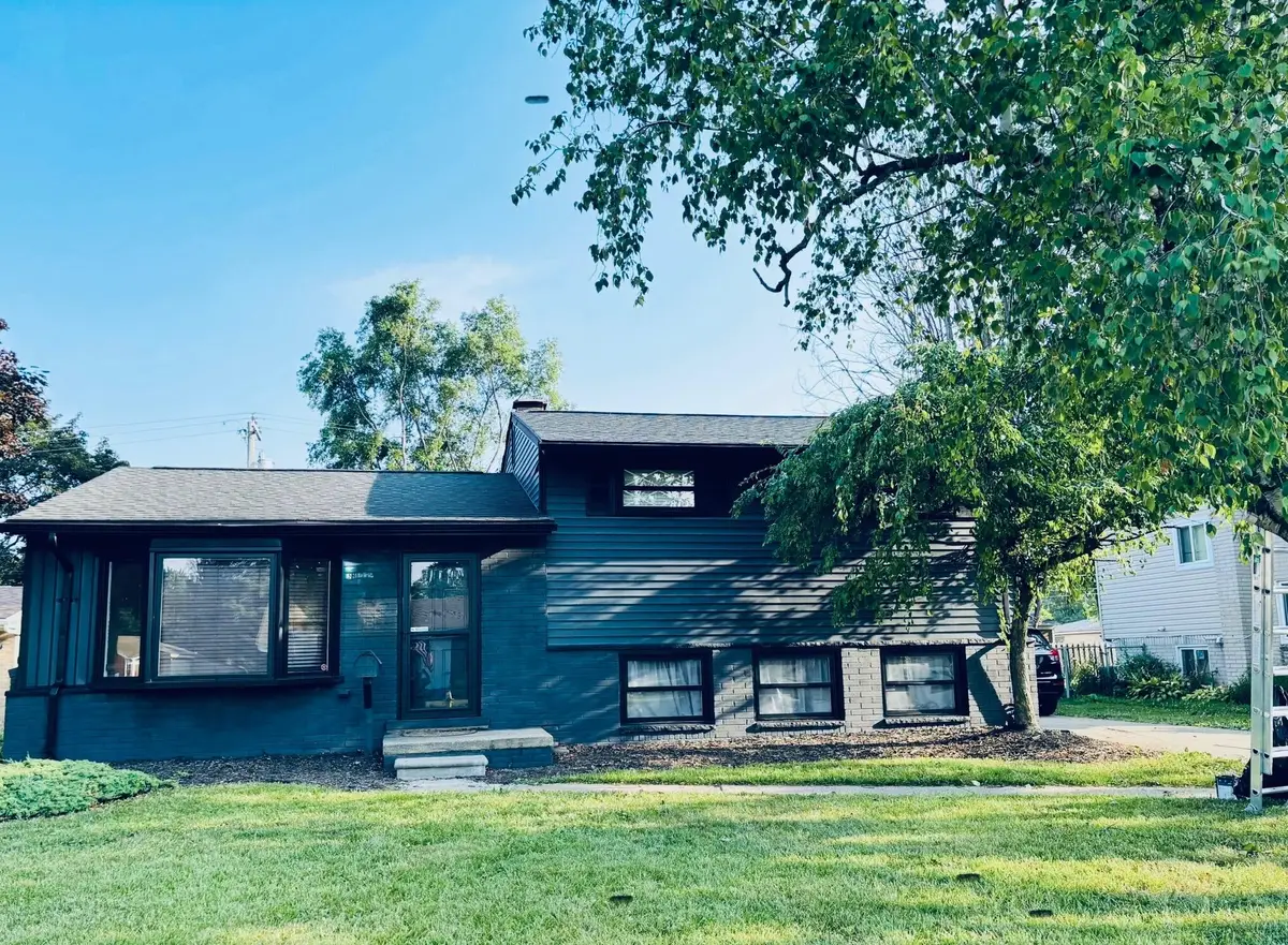 20452 Dubois, Clinton Township, MI 48035 - #1