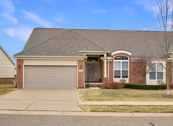 21868 Kensett Drive, Macomb, MI 48042