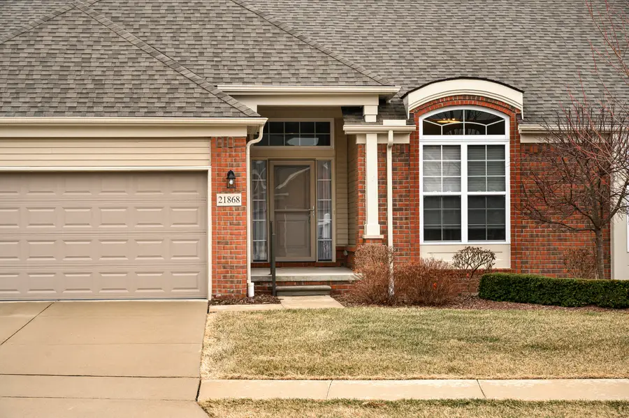 21868 Kensett Drive, Macomb, MI 48042 - #2