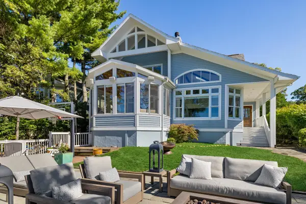 3987 Lake Shore Drive, New Buffalo, MI 49117