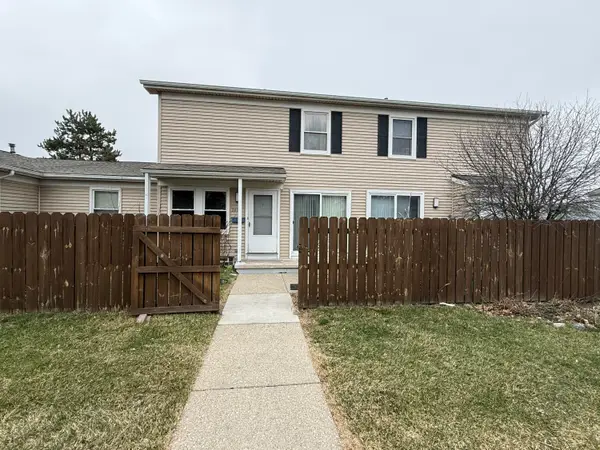 2884 Roundtree Boulevard #Bldg 16, Unit 105, Ypsilanti, MI 48197