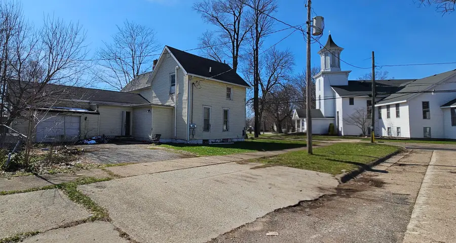 122 Oak Street, Dowagiac, MI 49047 - #3