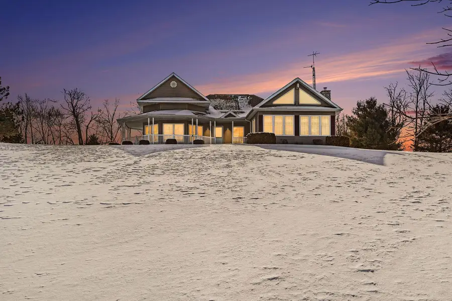 839 E Girard Road, Quincy, MI 49082 - #2