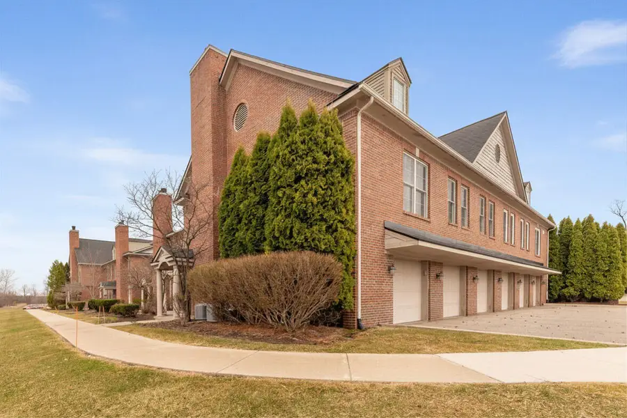 5588 Hampshire Lane, Ypsilanti, MI 48197 - #2