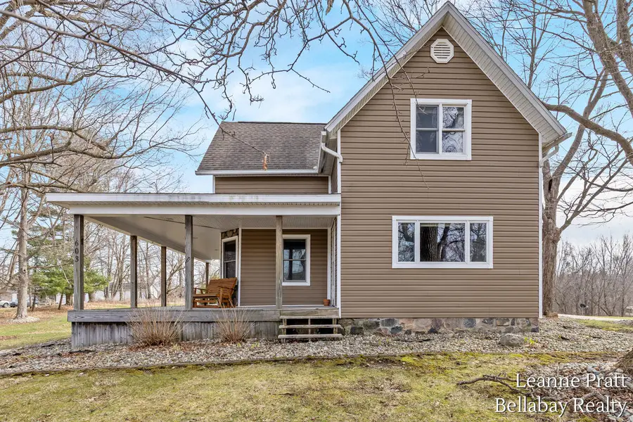 603 S State Street, Nashville, MI 49073 - #2