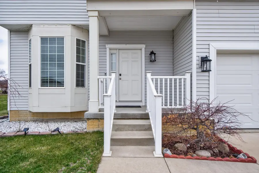 820 Tanglewood Drive, Jackson, MI 49203 - #3