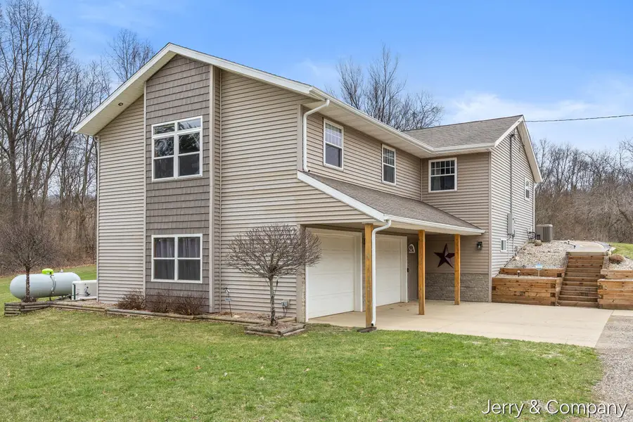 29535 22nd Avenue, Gobles, MI 49055 - #3