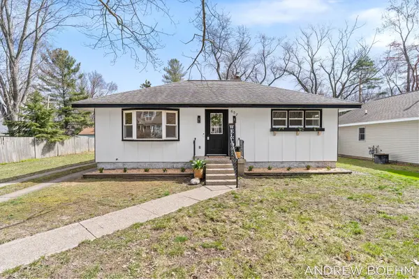 607 Central Bay Avenue, Holland, MI 49423