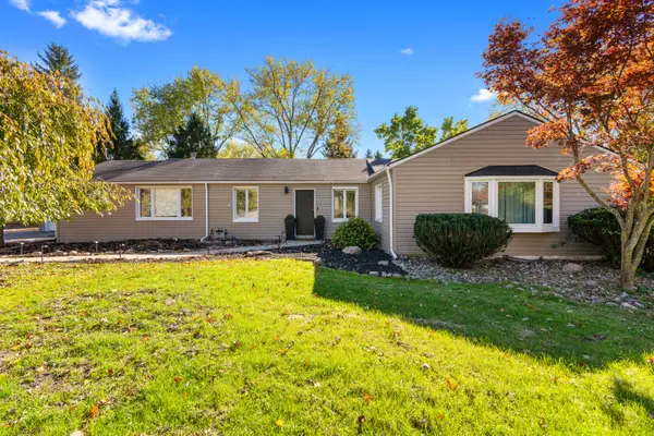 6810 N Territorial Road, Plymouth, MI 48170