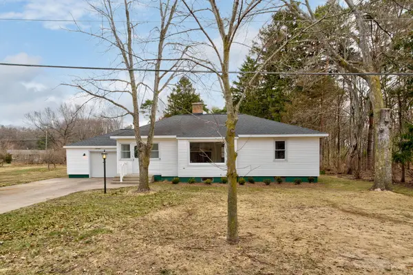 15769 Mercury Drive, Grand Haven, MI 49417