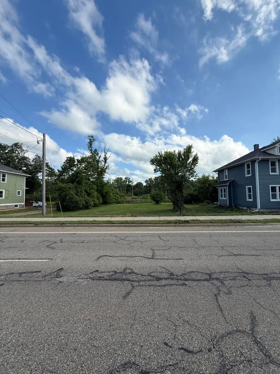 4309 W Michigan Avenue, Kalamazoo, MI 49006 - #3