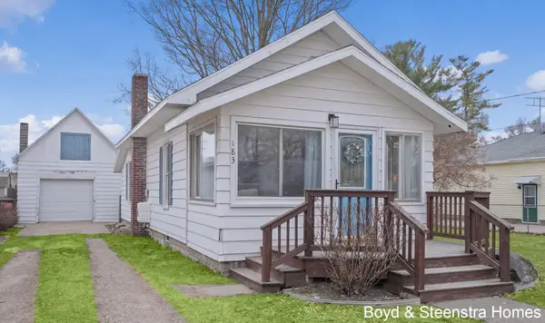 183 3rd Street Ne, Cedar Springs, MI 49319