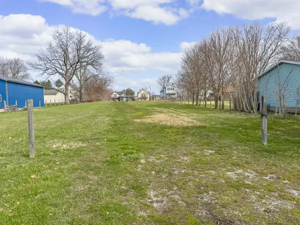 200 W Locust Street W, Three Oaks, MI 49128