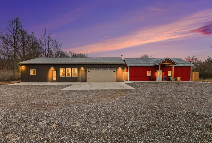 419 S Juniper Street Ne, Edmore, MI 48829 - #2