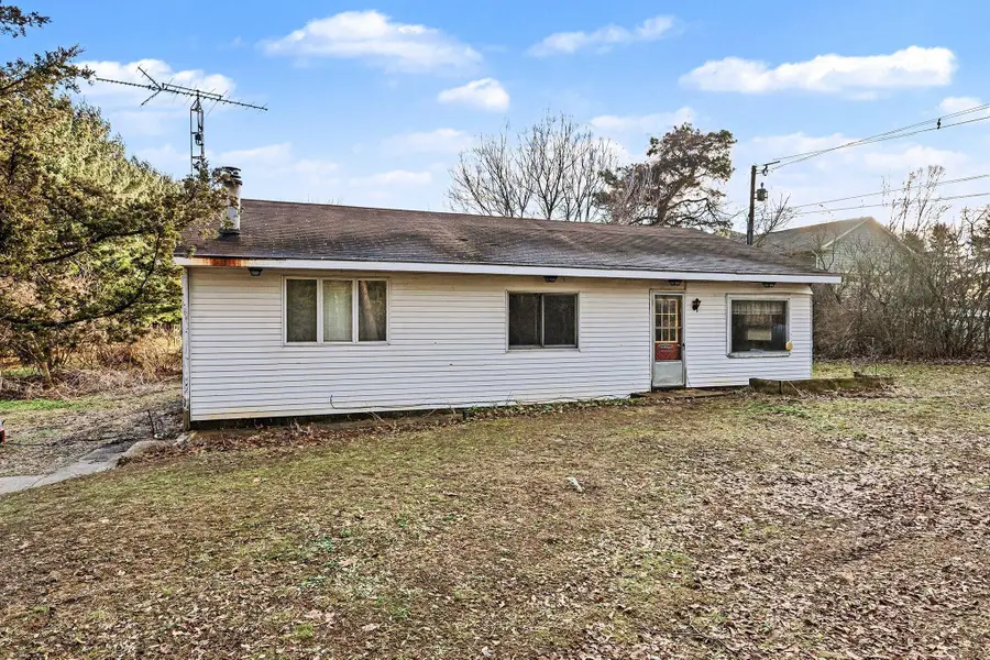 7651 S Avenue W, Schoolcraft, MI 49087 - #2