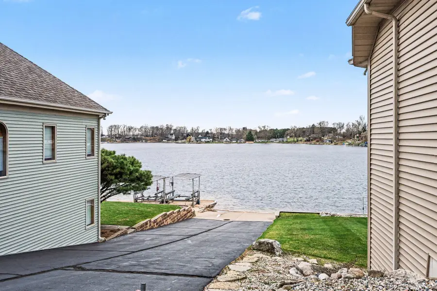 48855 Howard Drive, Lawrence, MI 49064 - #3