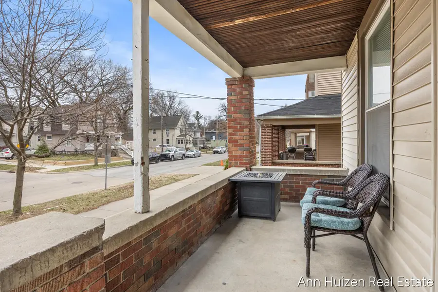 727 Union Avenue Se, Grand Rapids, MI 49503 - #3