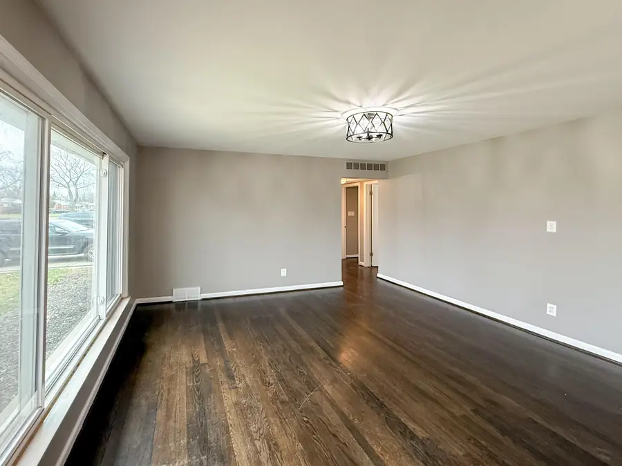 22203 Logue Avenue, Warren, MI 48091 - #3