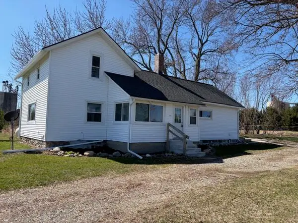 7785 Saddlebag Lake Road, Lake Odessa, MI 48849