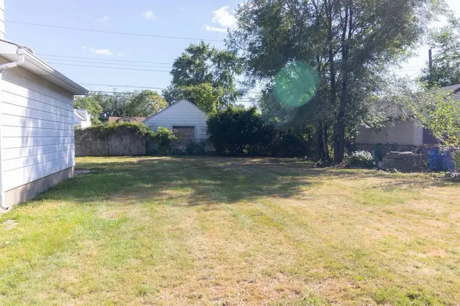 7052 Cadillac Avenue, Warren, MI 48091 - #3