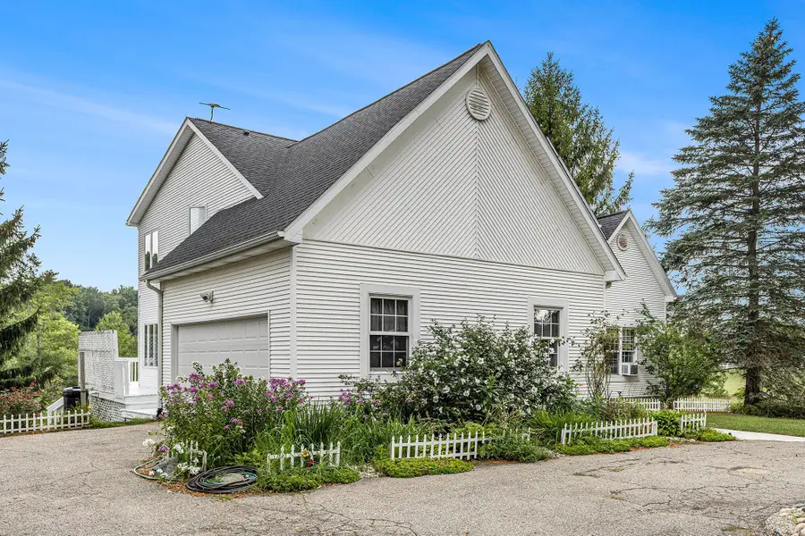 15195 Waterloo-munith Road, Grass Lake, MI 49240 - #2