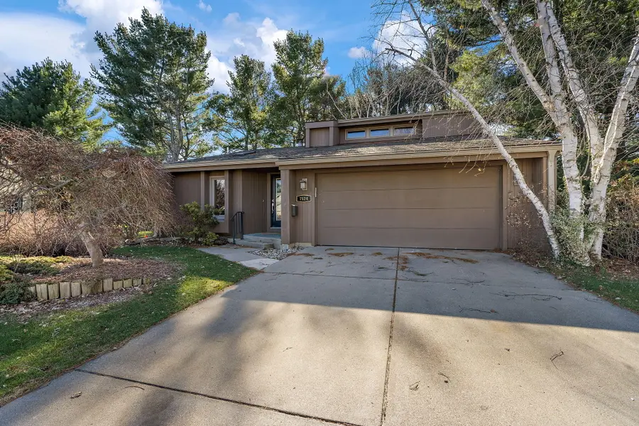 7524 Turnberry Court, Portage, MI 49024 - #2