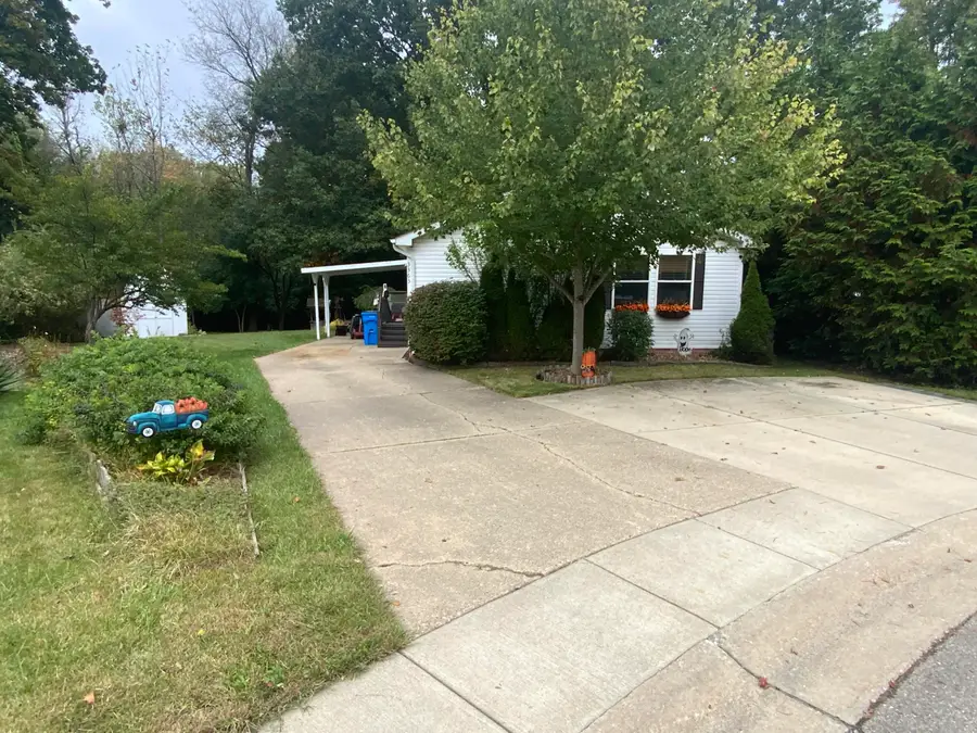 3363 Buckthorn Circle, Jackson, MI 49201 - #3