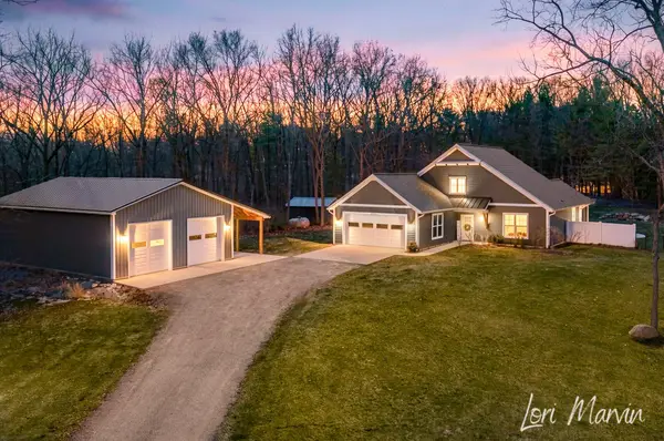 10966 S Stakes Road, Greenville, MI 48838