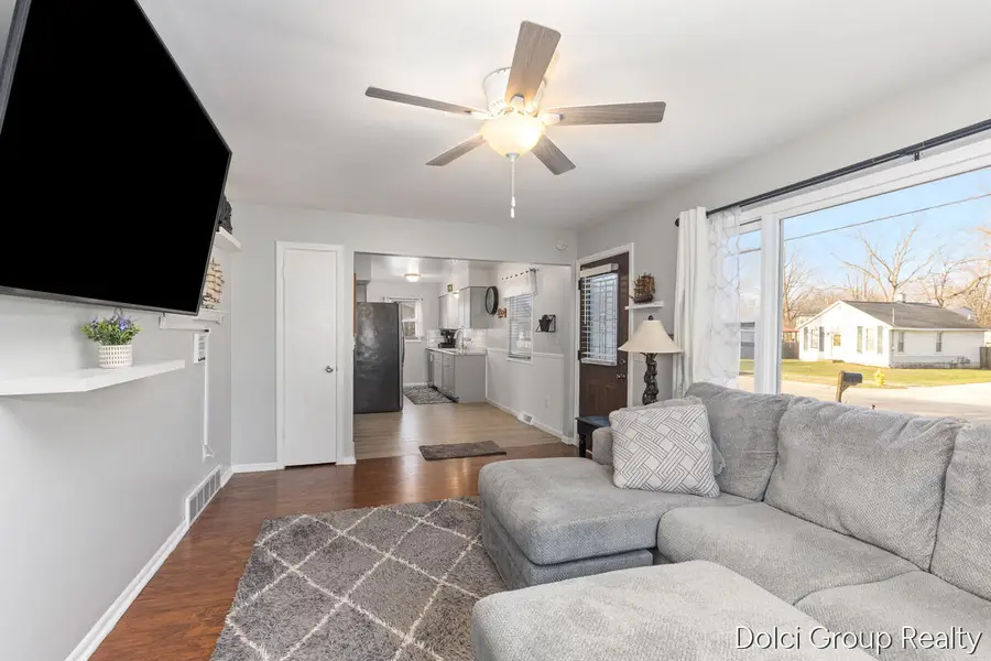 5500 Averill Avenue Sw, Wyoming, MI 49548 - #2